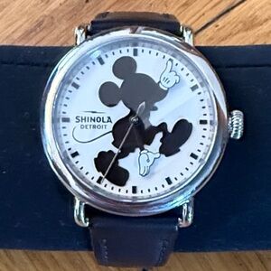 RARE Shinola Special Edition 41mm Disney Edition Runwell Watch